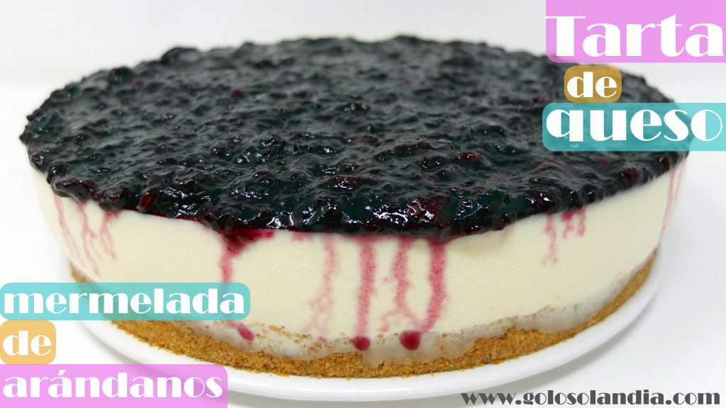 Tarta de queso con mermelada de arándanos fácil sin horno